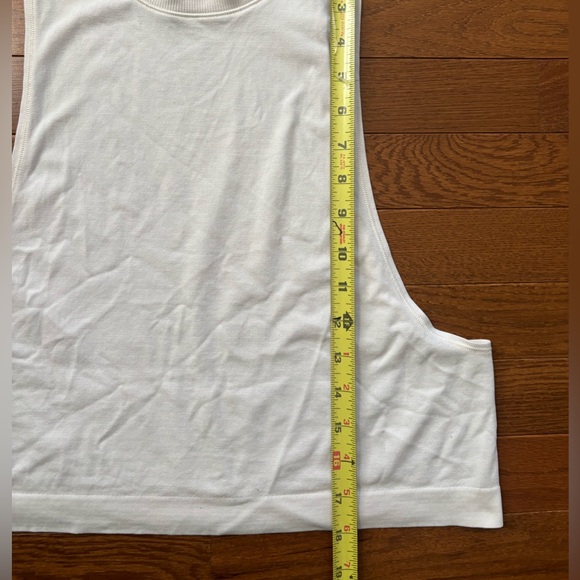 Athleta Mineral Wash Cropped Tank XS GUC - Picture 5 of 5